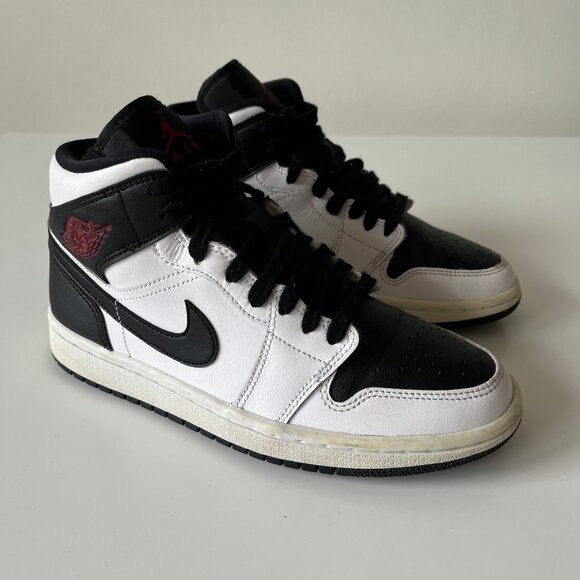 Nike Air Jordan 1 Mid Reverse Black Toe AJ1 White Black 7.0 Womens Sneaker rare main image 8